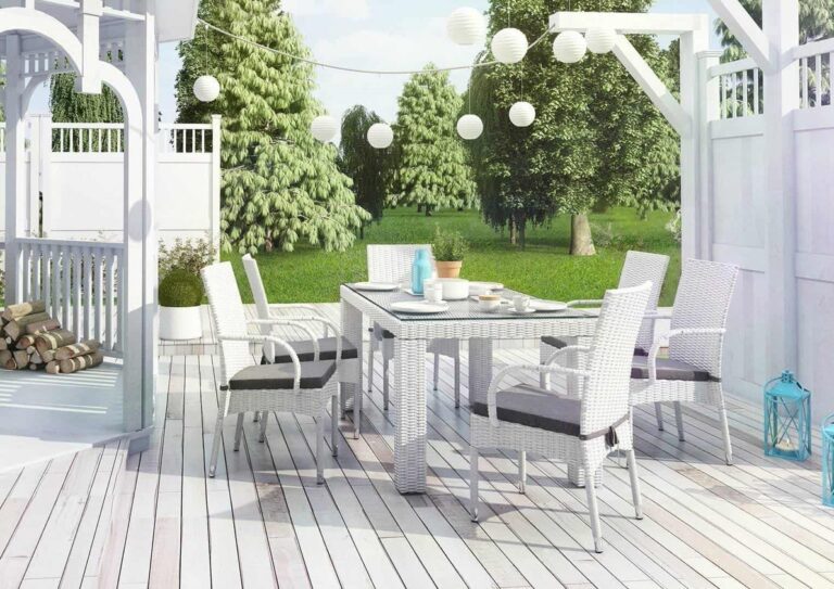 białe krzesła ogrodowe pomysły inspiracje aranżacje